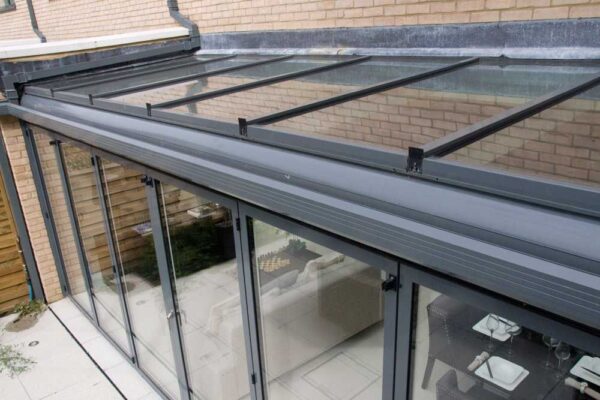 Aluminum Roof Structures with Integrated Glass Panels - Image 2