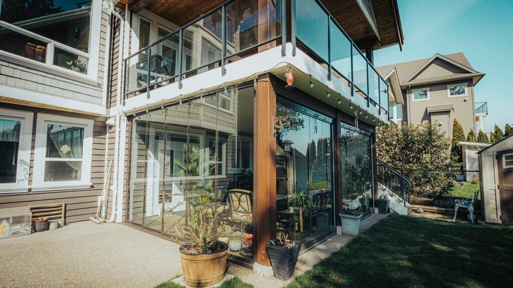 Lumon-Patio-Walls-Chilliwack-2-1024x576