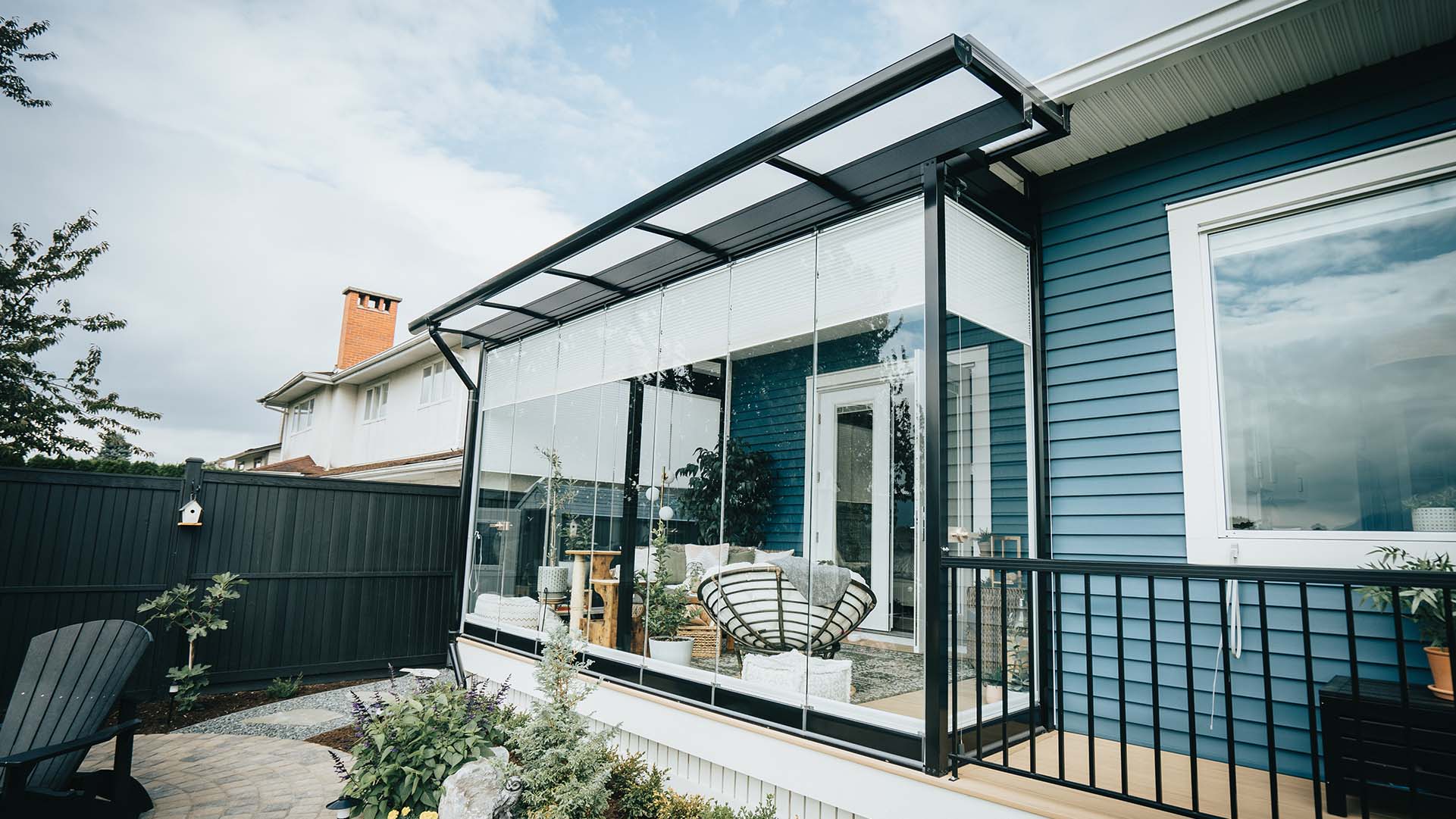 Lumon-Sunroom-Backyard-Design-2